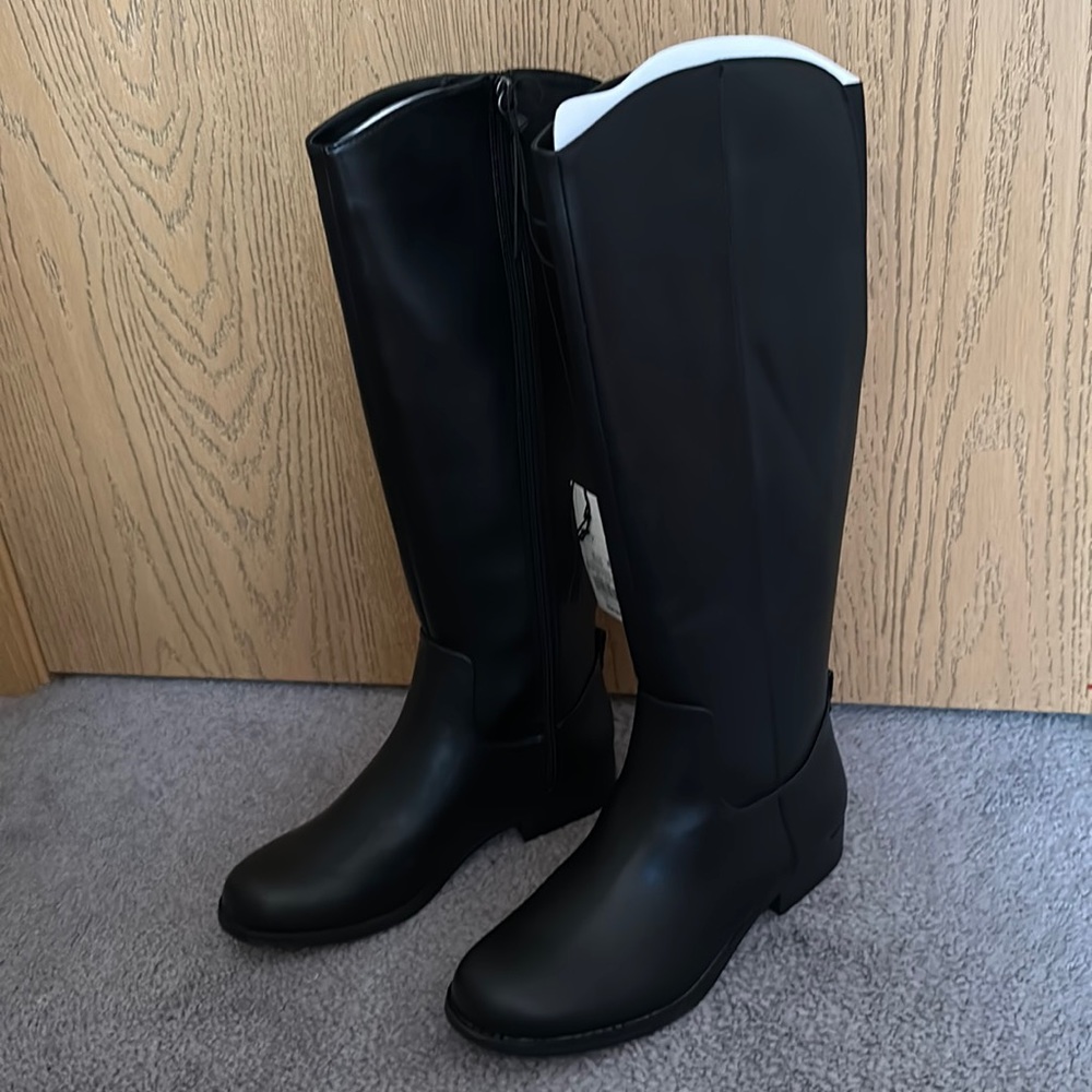 Women’s Brisa Faux Leather Black Riding Boots —Universal Threads Size 7.5